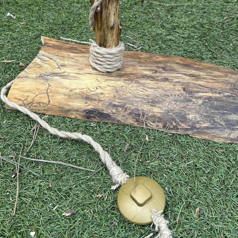 Lampa stojąca na drewnianej nodze 115 cm – rustykalny styl